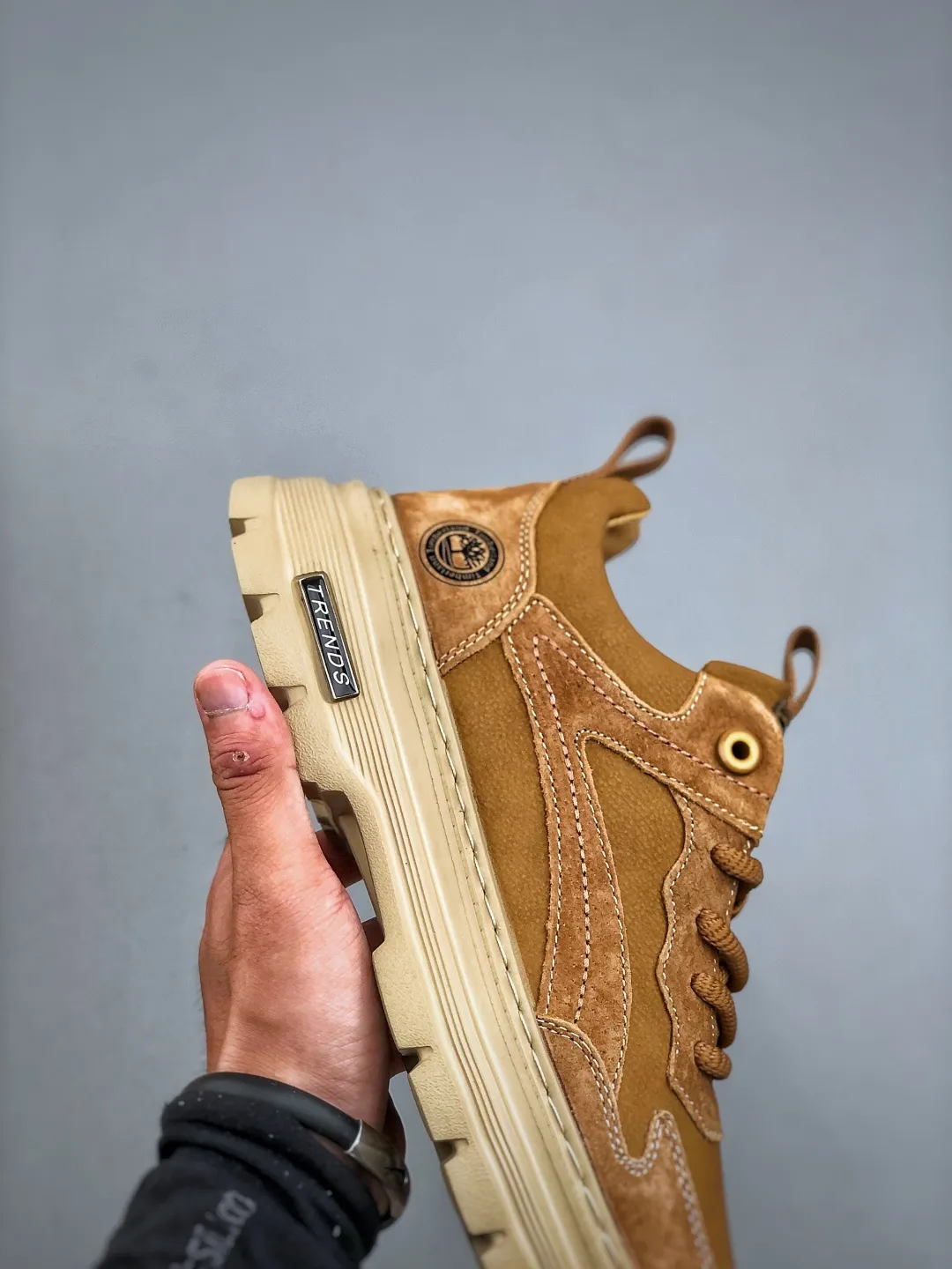 Local self-pickup 520💰 Support store Timberland/Timberland Outdoor leisure series Produced by a large factory in Guangdong New process upgrade Original box original packaging The fabric is made of Italian quality and durable, a must-have for men who are not handsome Size: 39-44